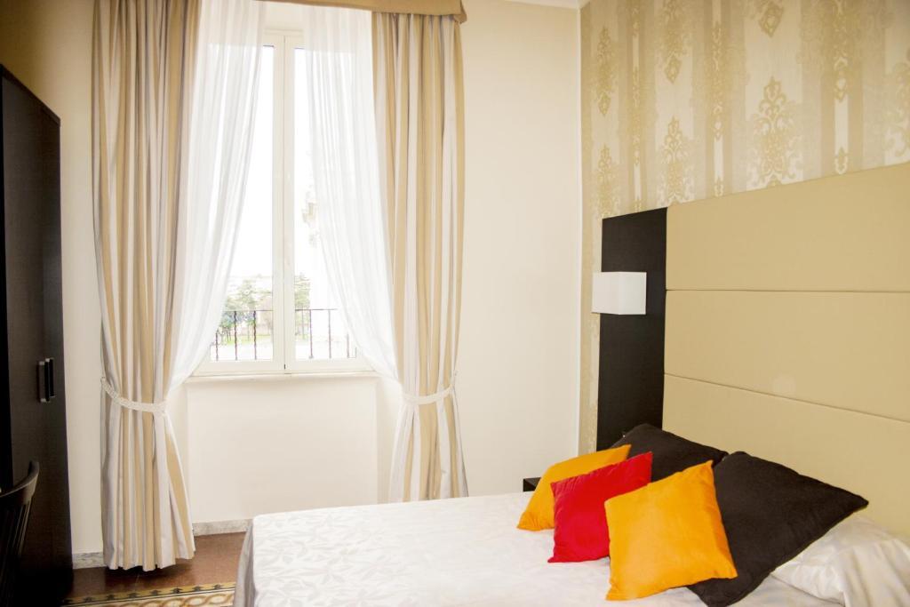 Laterani Suite Řím Pokoj fotografie